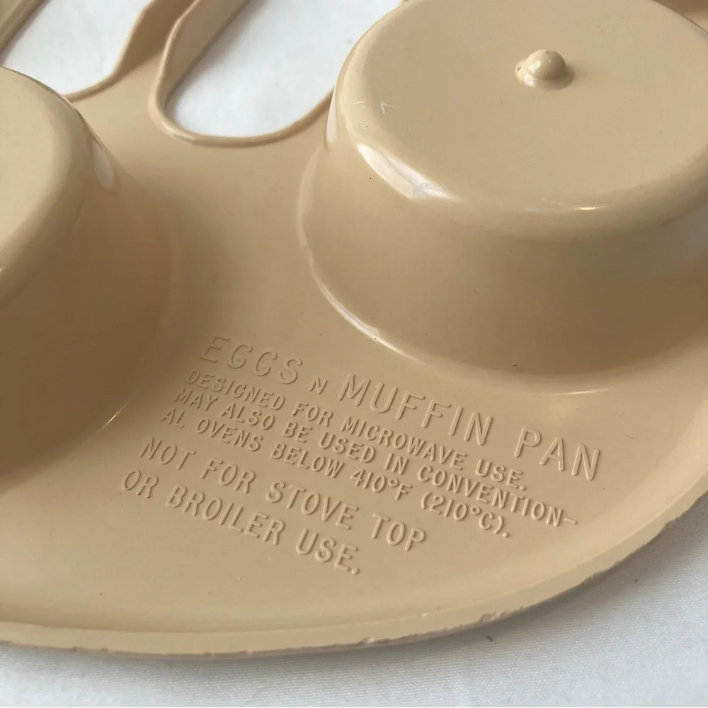 Nordic Ware Microwave Eggs N' Muffin Pan Brown Non Stick Easy Cleanup Vintage